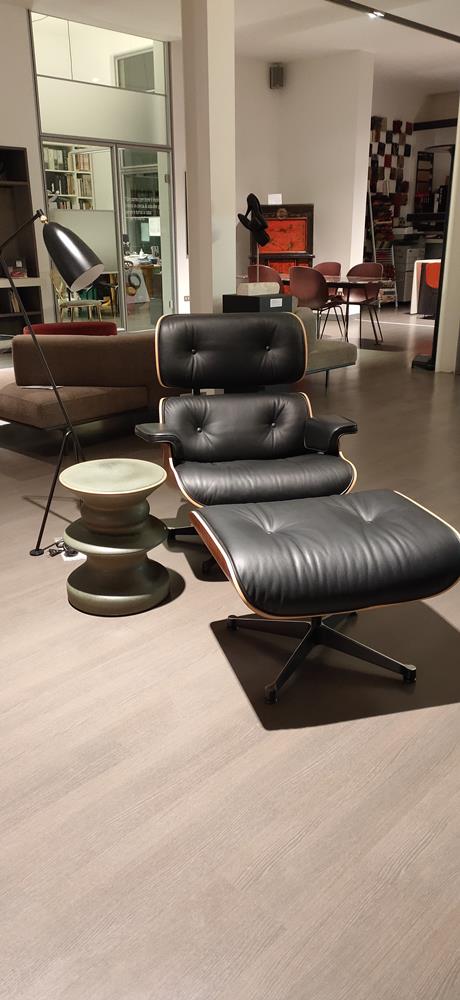 vitra_lounge_chair_ottoman