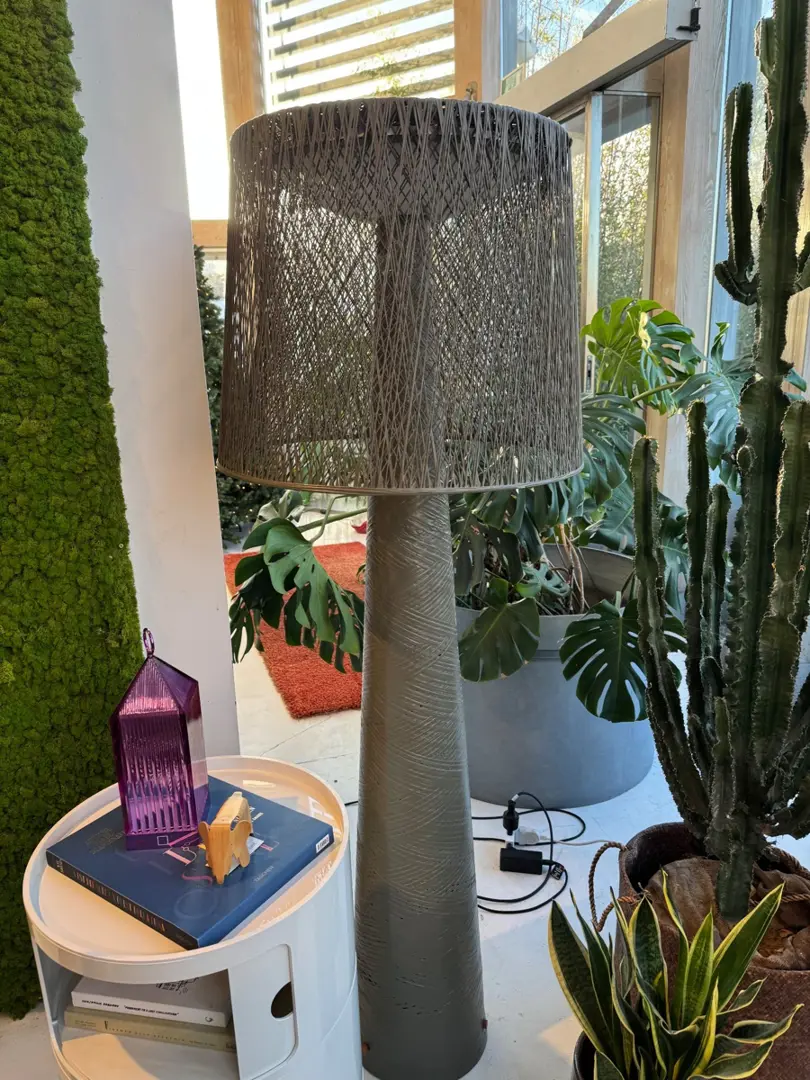 lampada-da-terra-wind-vibia-1_129474