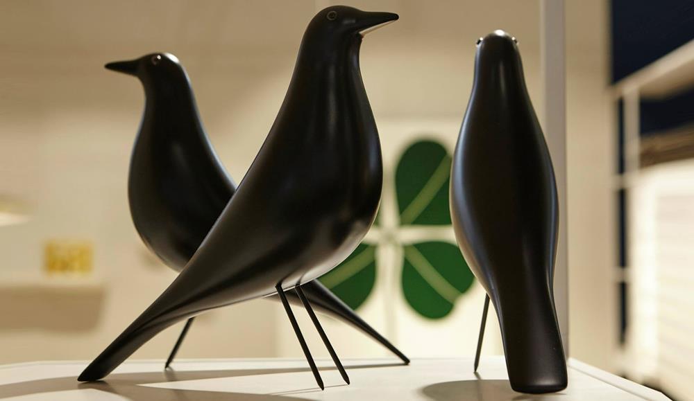 eames_house_bird_vitra_con_difetti_nero