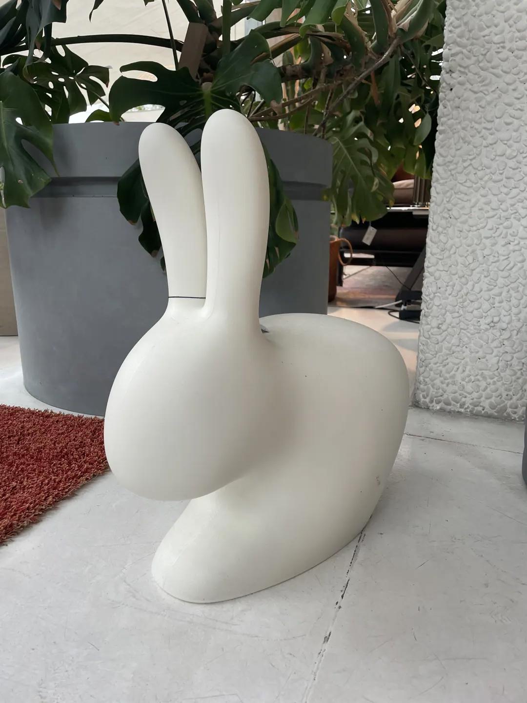 rabbit-chair-baby-white-qeeboo-1_125192